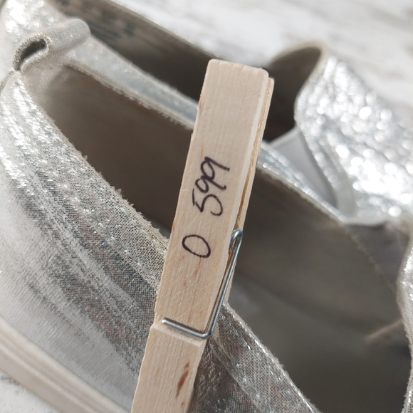 Carlos by Carlos Santana Sutton Silver Slip On Sneakers O599 - Picture 8 of 8